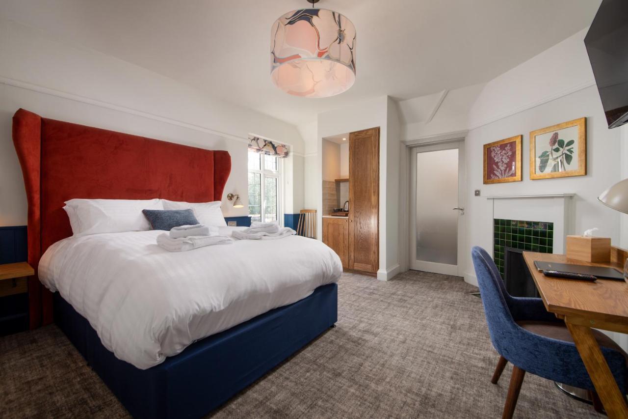 The Chequers Inn Knebworth Экстерьер фото